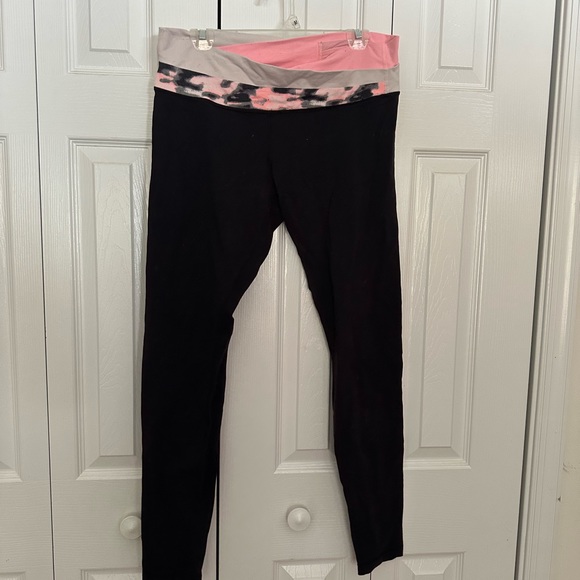 Set of three Lululemon leggings - Picture 9 of 9